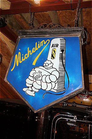 MEGA MICHELIN LIGHTBOX - click to enlarge