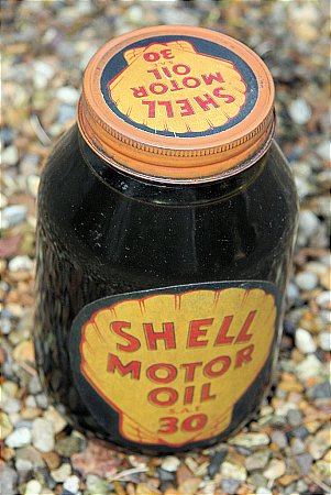 SHELL MOTOR OIL - click to enlarge