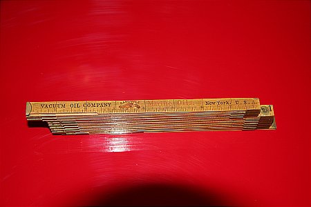 VACUUM OIL CO RULER - click to enlarge