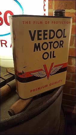 VEEDOL OIL LITRE - click to enlarge