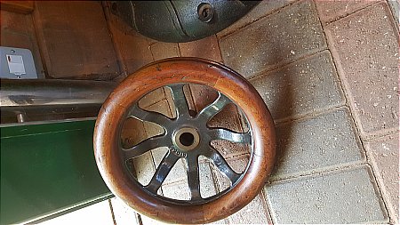 VICTORIAN PULLEY WHEEL - click to enlarge