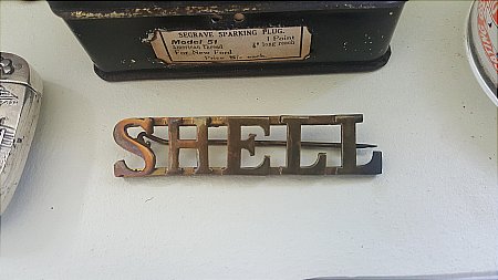 SHELL CAR BADGE - click to enlarge