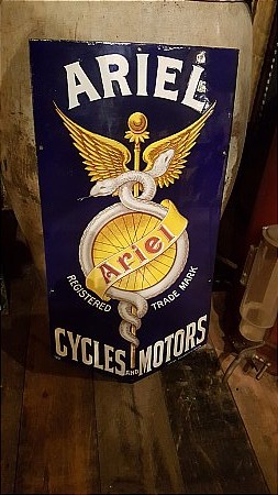 ARIEL CYCLES & MOTORS - click to enlarge