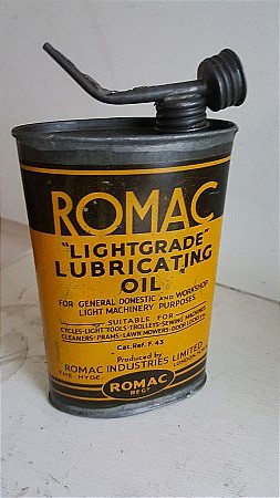 ROMAC LIGHT OIL CAN - click to enlarge