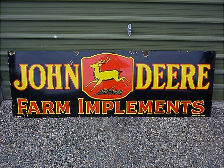 Sign, John Deere - click to enlarge