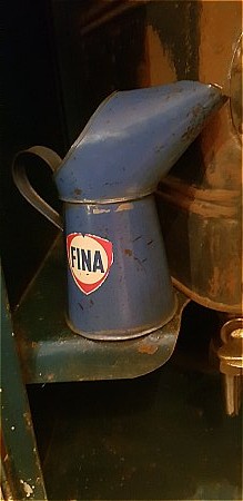 FINA HALF PINT POURER - click to enlarge