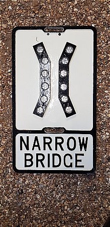 NARROW BRIGDE ROAD SIGN - click to enlarge