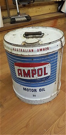 AMPOL 4 GALLON AUSTRAILIAN OIL CAN. - click to enlarge