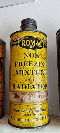 ROMAC ANTIFREEZE QUART - click to enlarge