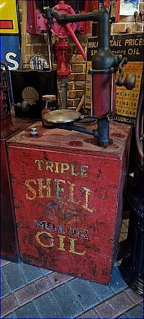 SHELL TRIPLE OIL CABINET - click to enlarge