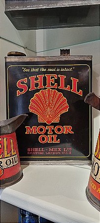 SHELL BLACK GALLON OIL CAN - click to enlarge