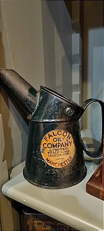 FALCON OIL PINT POURER - click to enlarge