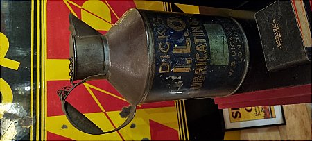 ILO GALLON OIL CAN - click to enlarge