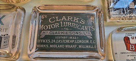 CLARK'S MOTOR LUBRICANTS ASHTRAY - click to enlarge