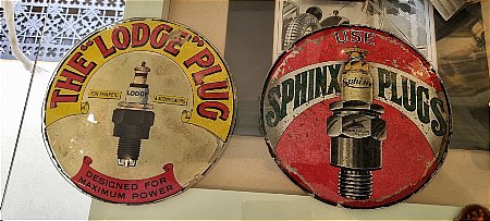 SPHINX PLUGS GLASS WINDOW SIGN - click to enlarge