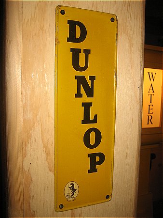 DUNLOP EARLY FINGERPLATE (TIN) - click to enlarge